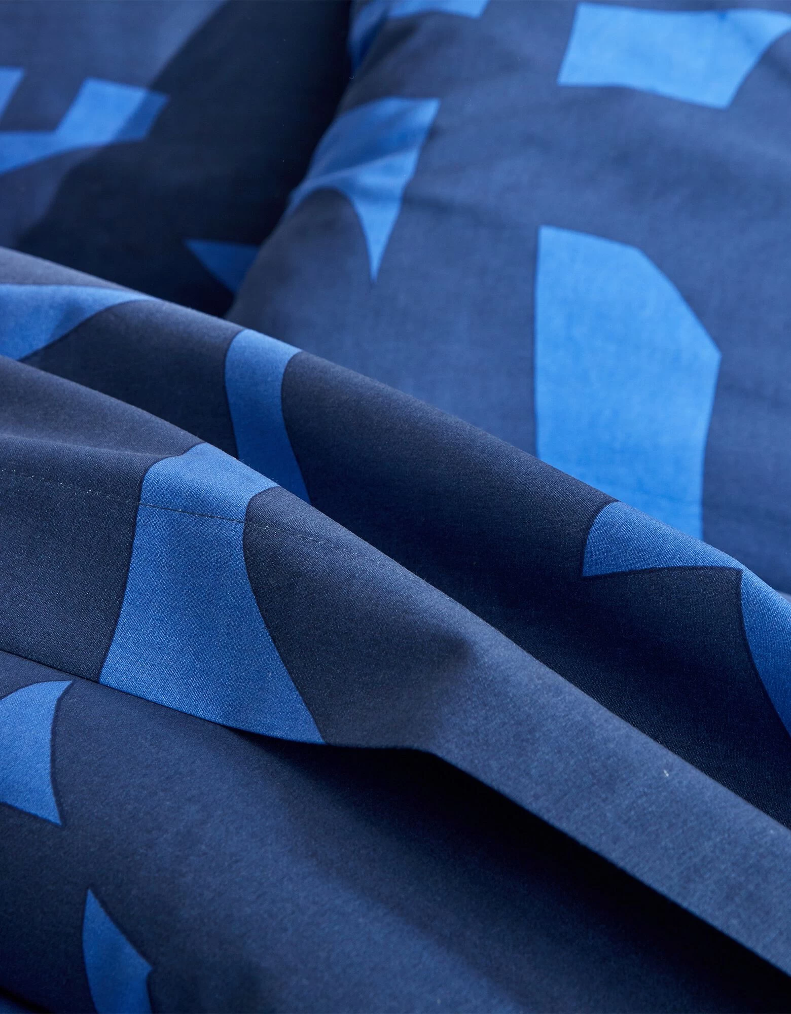 Linge De Lit Puzzle En Coton Imprimé Géométrique 5 Linge De Lit Puzzle En Coton Imprimé Géométrique – Image 5