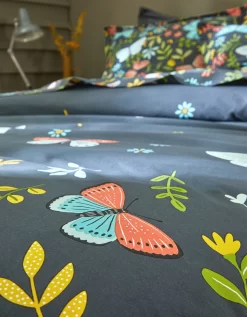 Linge De Lit Envolée En Coton à Motifs Papillons -Valeurs des doublures de lit. 100548 C01 zoom detailRFP