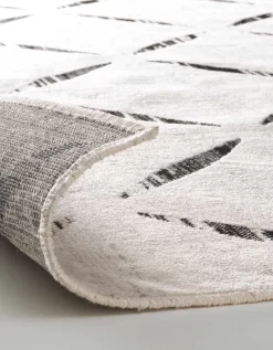 Tapis Rectangulaire Motif Graphique -Valeurs des doublures de lit. 291185 C01 zoom detailRFP