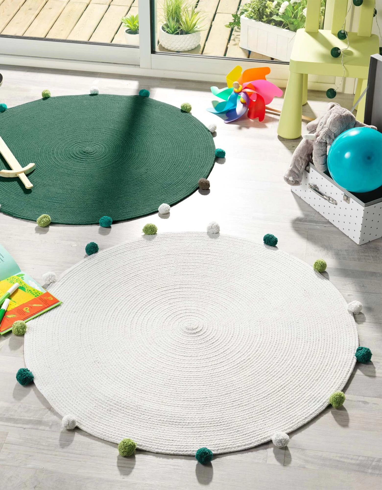 Tapis Finition Pompons - Rond 2 Tapis Finition Pompons - Rond – Image 2