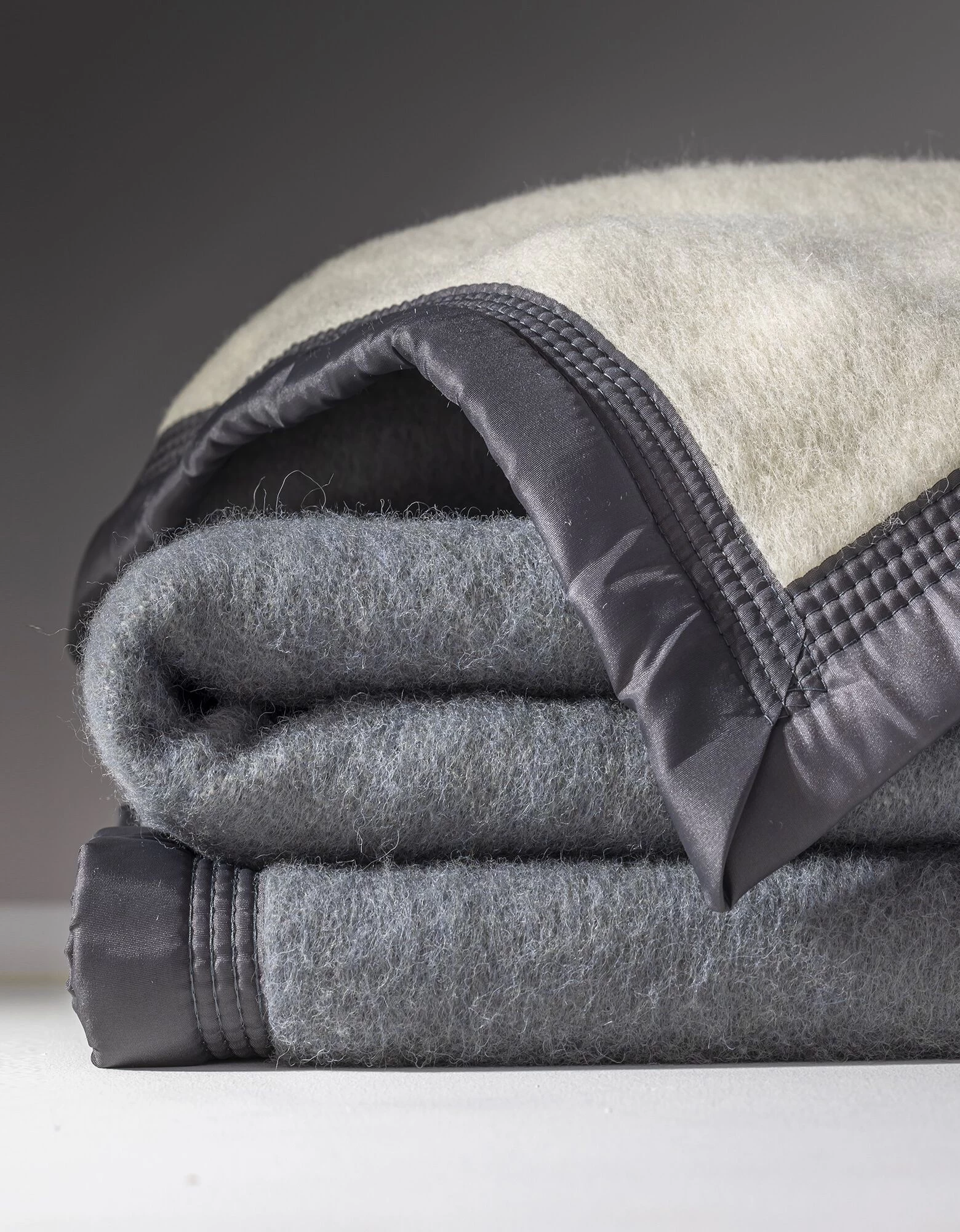 Couverture Bicolore Laine 800g/m2 1 Couverture Bicolore Laine 800g/m2