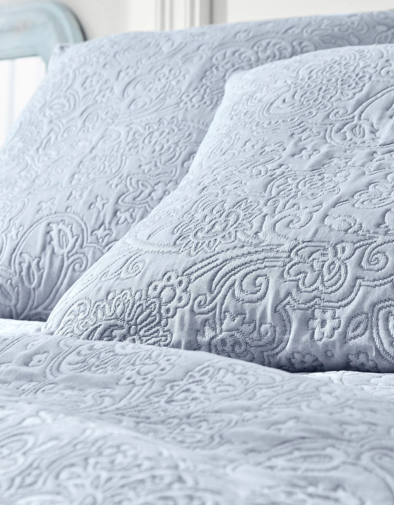 Jeté De Lit Uni Style Boutis Mélissa 2 Jeté De Lit Uni Style Boutis Mélissa – Image 2