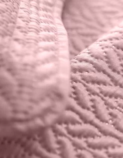 Couvre-lit Matelassé Microfibre Motif Géométrique -Valeurs des doublures de lit. 322356 C00 zoom detailRFP