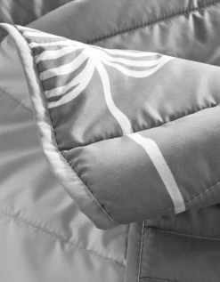 Couvre-lit Matelassé Microfibre Imprimé Feuilles -Valeurs des doublures de lit. 322701 C01 zoom detailRFP