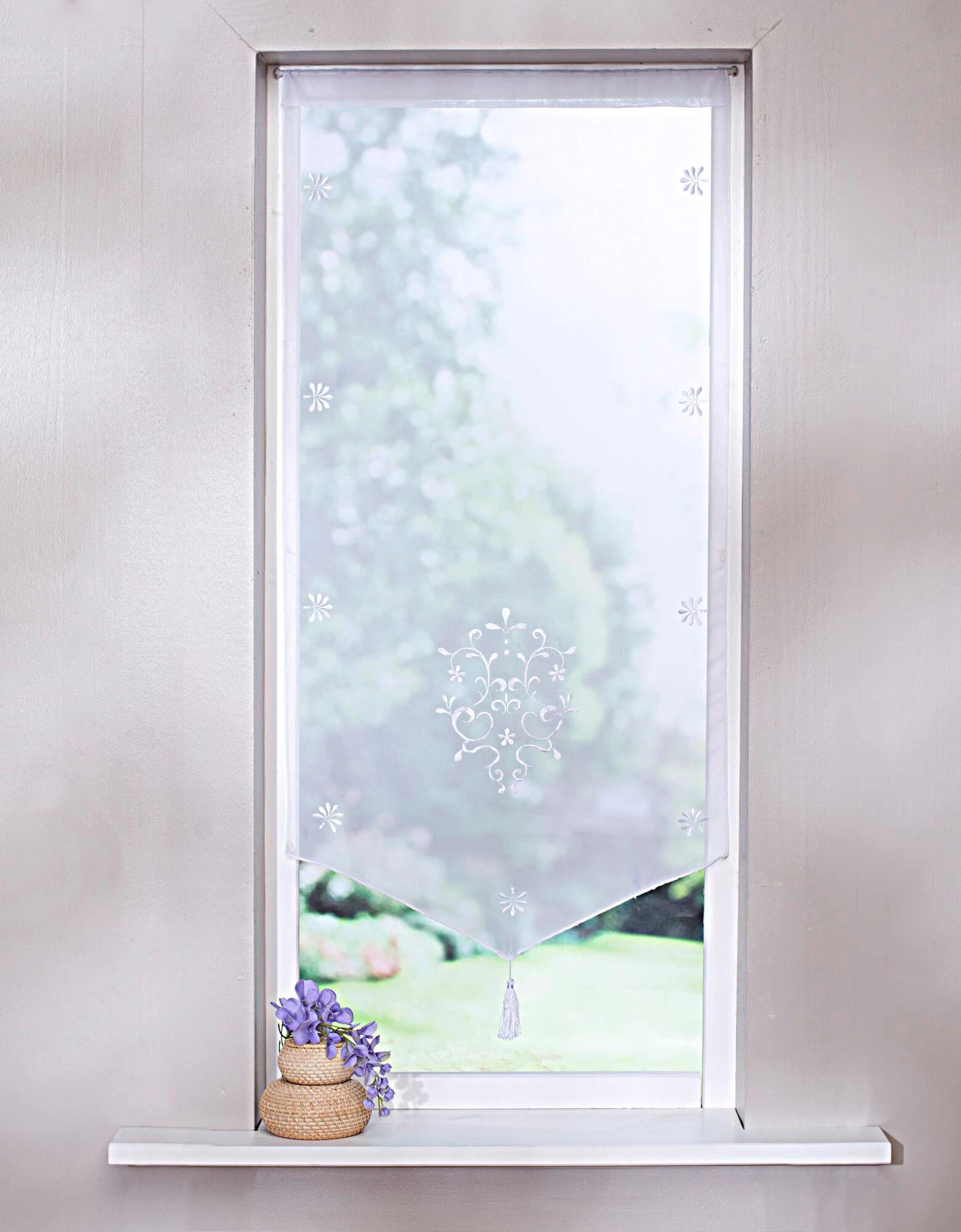 Vitrage Pointe Baroque Brodé Finition Passe-tringle 1 Vitrage Pointe Baroque Brodé Finition Passe-tringle