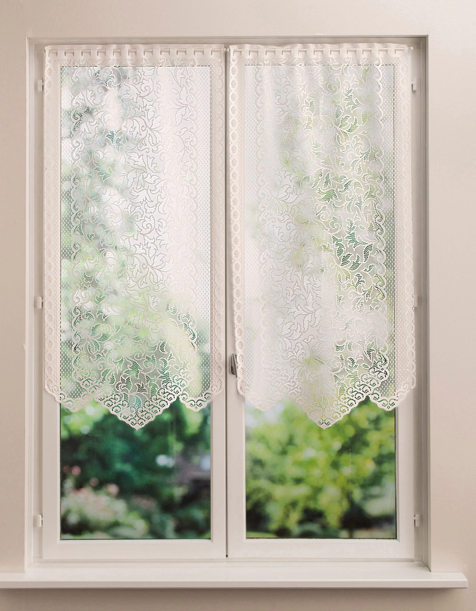 Vitrages Pointe Volutes - Paire 1 Vitrages Pointe Volutes - Paire