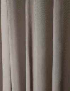 Panneau Voile Uni Finition œillets -Valeurs des doublures de lit. 323585 C05 zoomx vue4