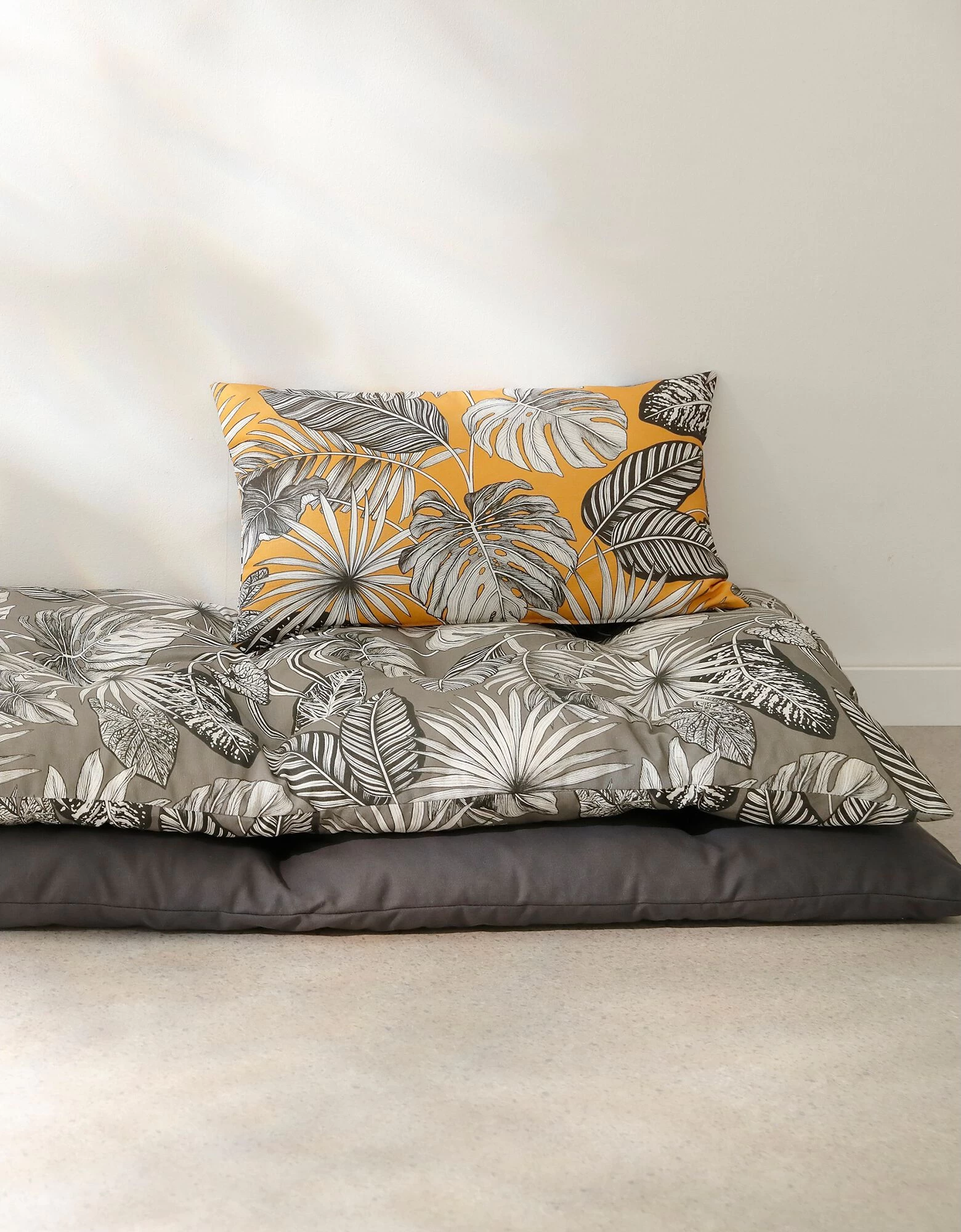 Long Coussin Déco Coton Imprimé Tropical 5 Long Coussin Déco Coton Imprimé Tropical – Image 5