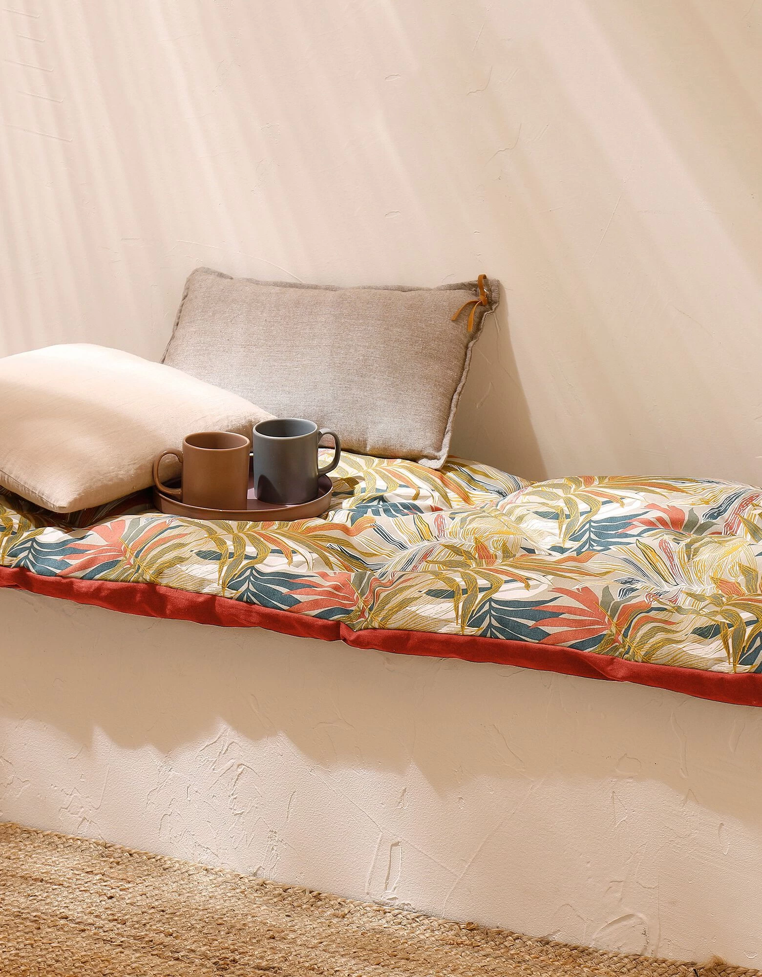 Long Coussin De Sol Imprimé Feuillage 1 Long Coussin De Sol Imprimé Feuillage