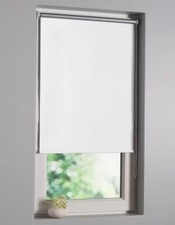 Store Enrouleur Occultant Uni à Clipser