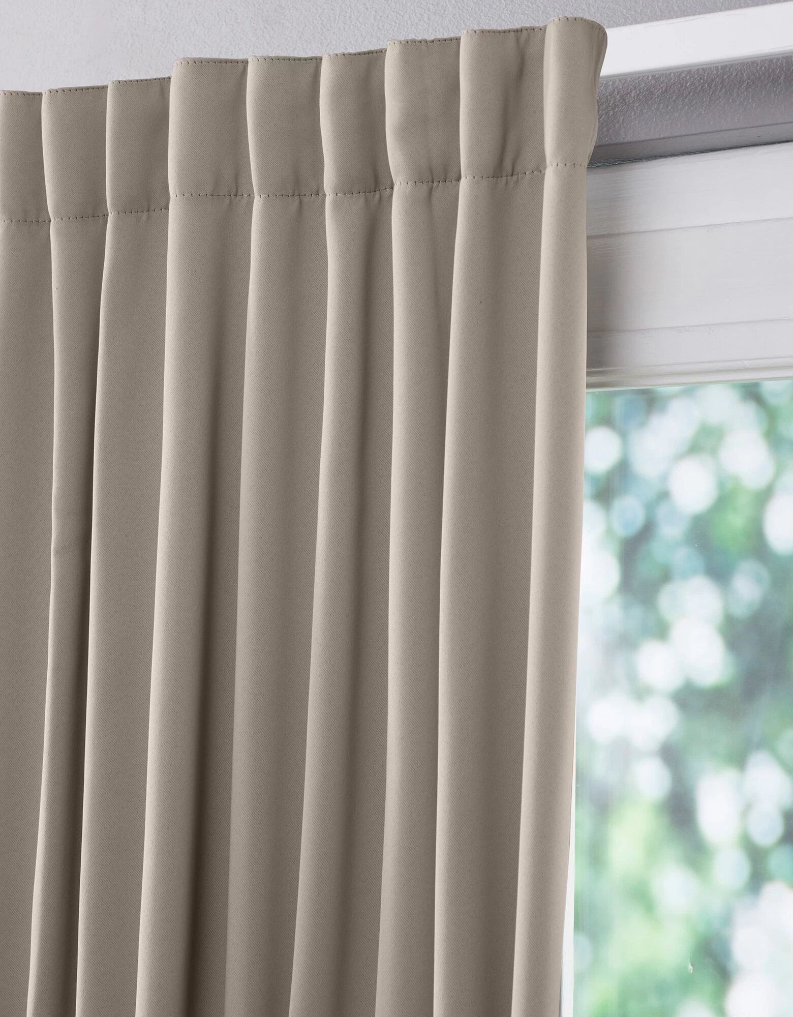 Rideau Occultant Uni Satiné Finition Galon Fronceur 1 Rideau Occultant Uni Satiné Finition Galon Fronceur