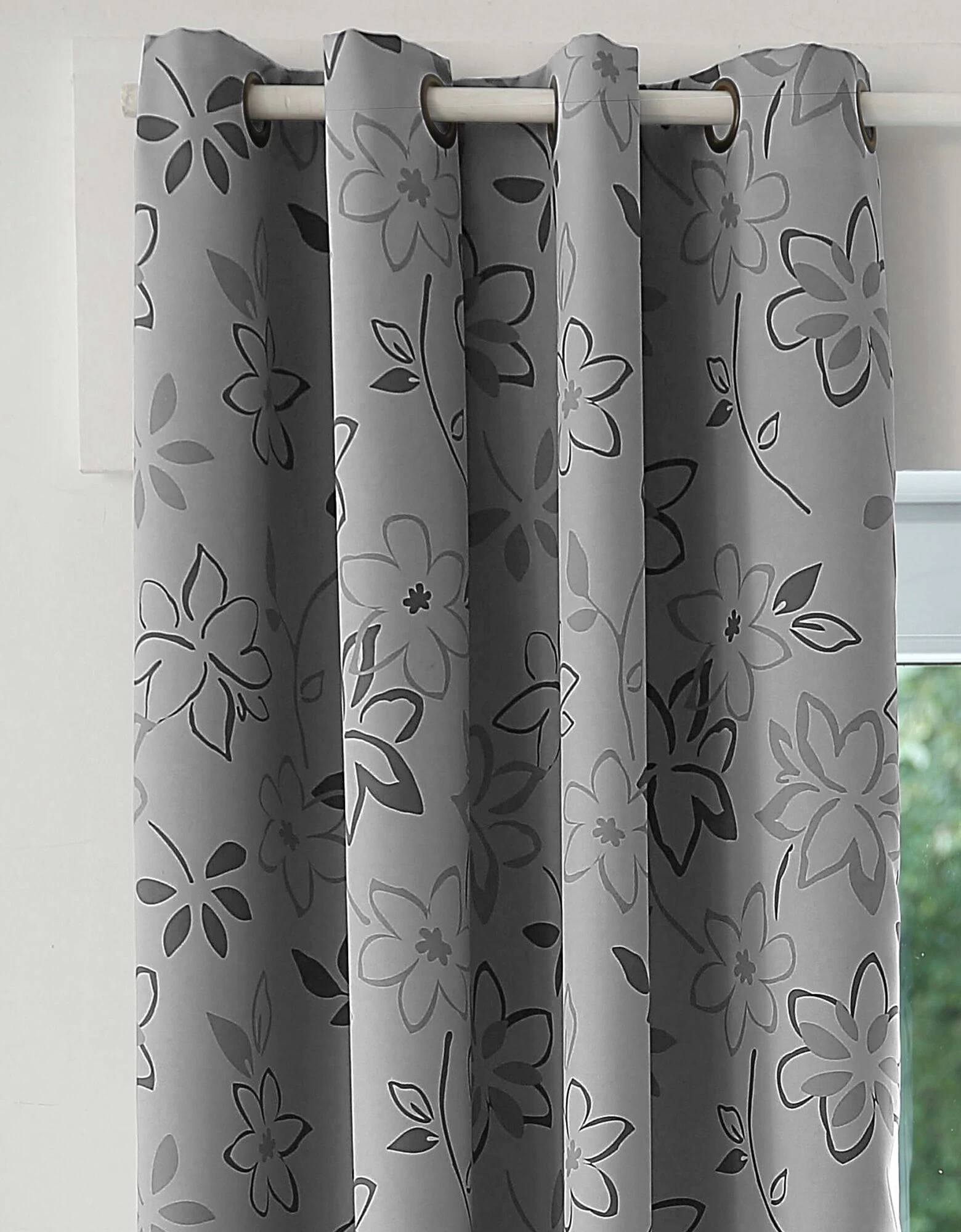 Rideau Occultant Imprimé Fleuri Finition Oeillets 1 Rideau Occultant Imprimé Fleuri Finition Oeillets